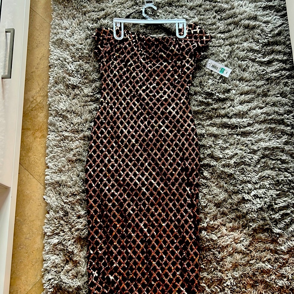 Premier amour sequin dress. Never worn! Stretchy material.